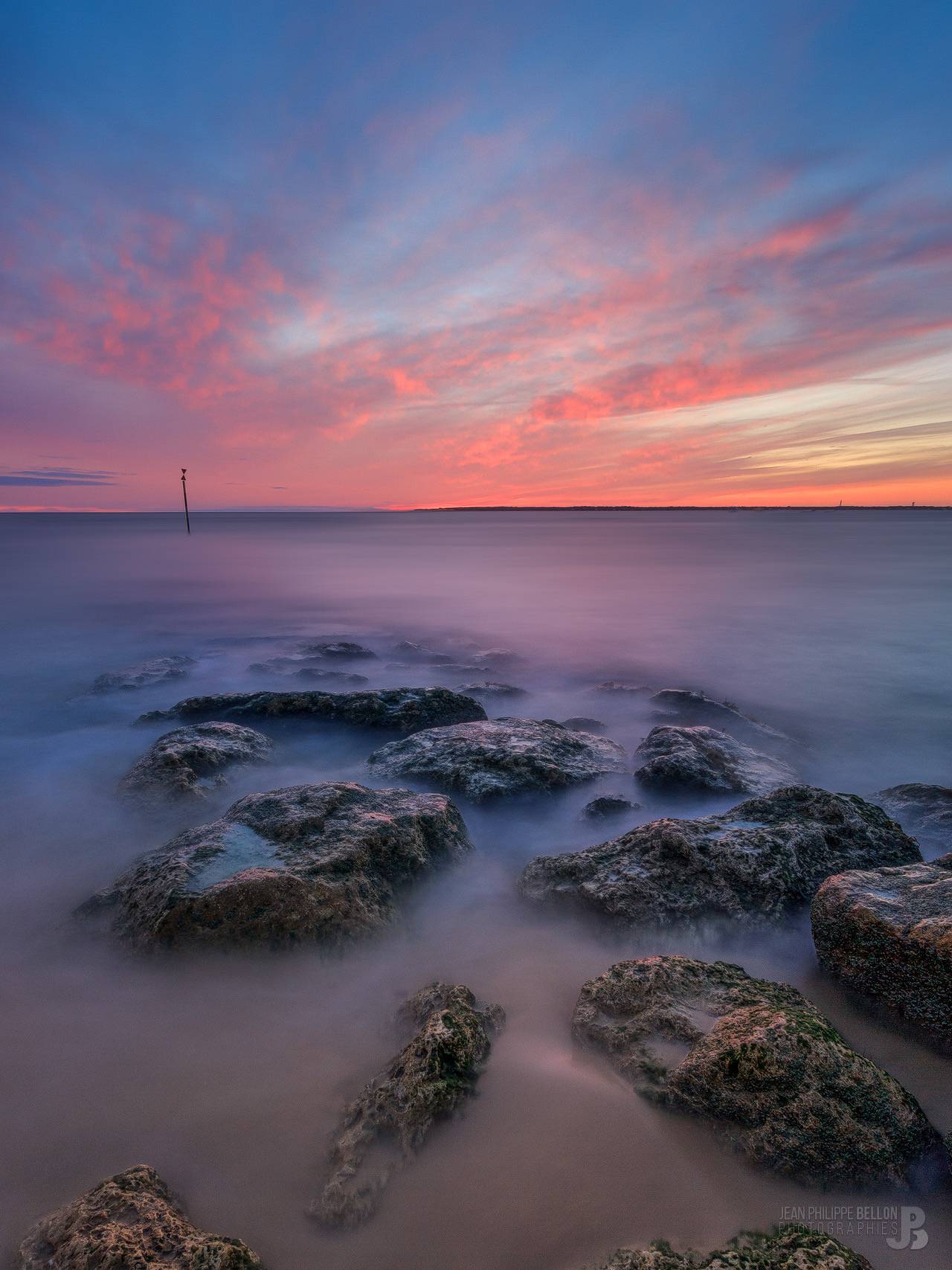 Pose longue à heure bleue à Pyla sur Mer après le coucher du soleil