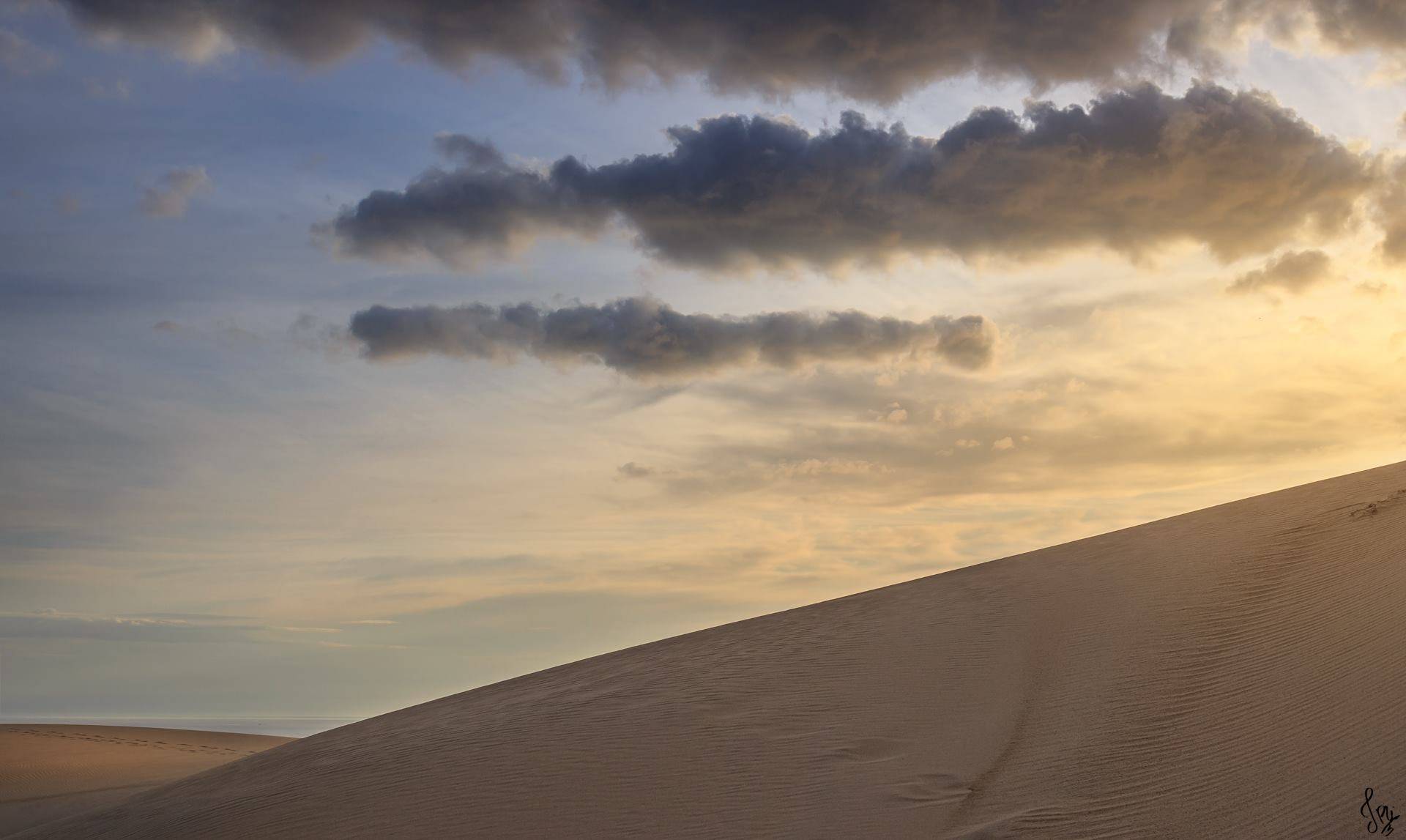 Coucher de soleil dans un creux de la DUne du Pilat