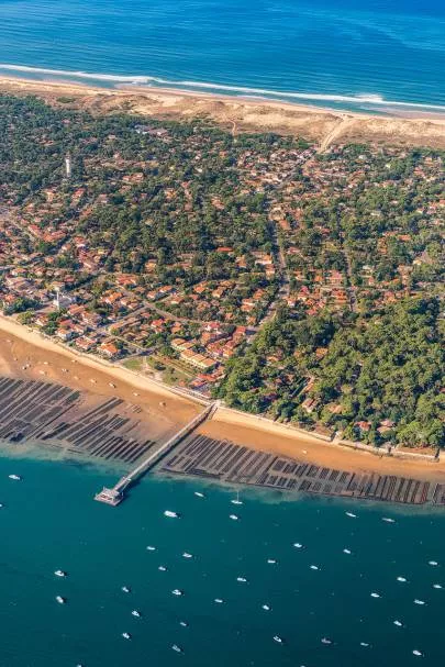 Photo de Cap Ferret - De la jetée à la plage, il n'y a qu'un pas