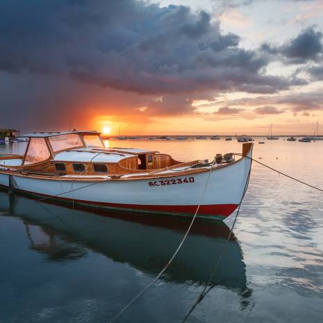 La plus belle pinasse du Bassin d'Arcachon : Vamp au lever du soleil